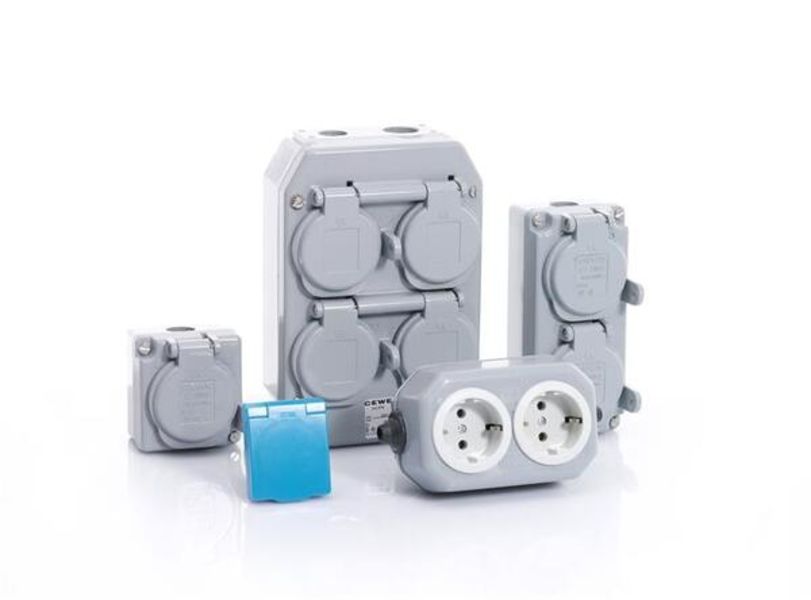 ABB UJ-110-2 Schuko outlet x1, 10/16A, 250V, IP44, 1P+E Product Image