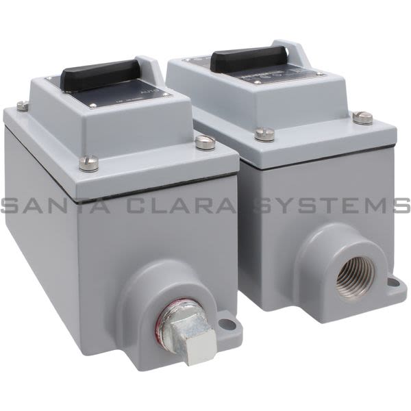 Allen Bradley 600-TCX9 Manual Motor Starting Switch Poles 2 Toggle Type W/ Selector Switch NEMA Type 4 Product Image