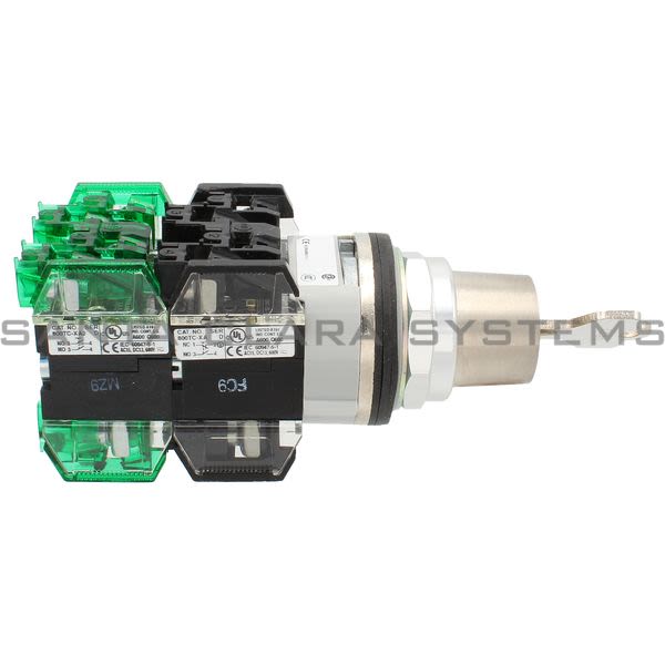 Allen Bradley 800TC-H3203KB6AAMM Selector Switch | Finger Safe Product Image