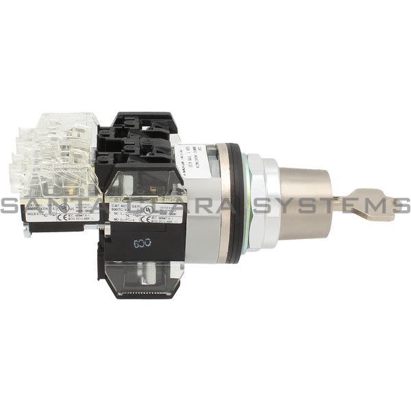 Allen Bradley 800TC-J41KC7ACJX Selector Switch | Finger Safe Product Image