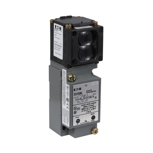 Cutler-Hammer E51ALP1 Photoelectric Sensor Dark Sense Low Residual Product Image