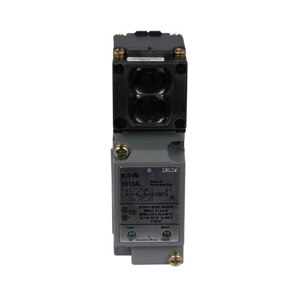 Cutler-Hammer E51ALP1 Photoelectric Sensor Dark Sense Low Residual Product Image