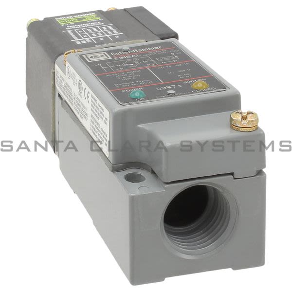 Cutler-Hammer E51ALP2 Photoelectric Sensor Dark Sense | Eaton Product Image