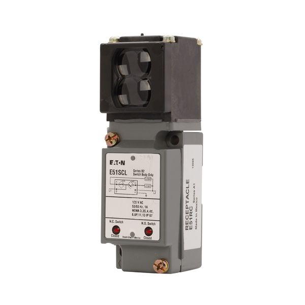 Cutler-Hammer E51CLP1 Photoelectric Sensor Dark and Light Sense Complementary Retro-Reflective Product Image