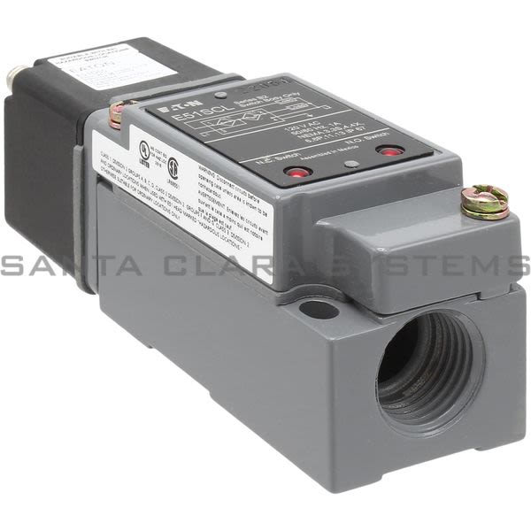 Cutler-Hammer E51CLS5 Proximity Sensor Product Image