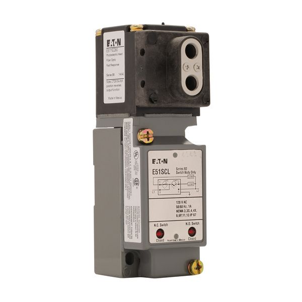 Cutler-Hammer E51CLYED90 Photoelectric Sensor | Fiber Optic Product Image