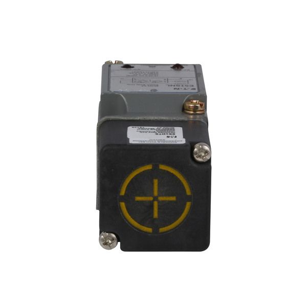 Cutler-Hammer E51NLT5 Inductive Proximity Sensor Product Image