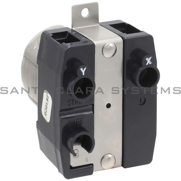 Leviton CS8269 Locking CS Receptacle Product Image