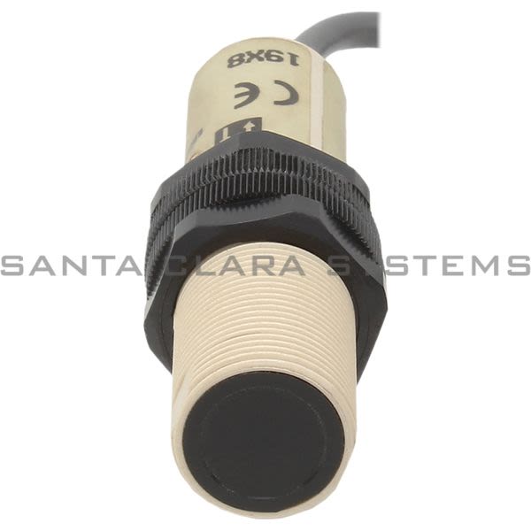 Omron E3F2-R2C4 Photoelectric Sensor | E3F2-R2C4-2m Product Image