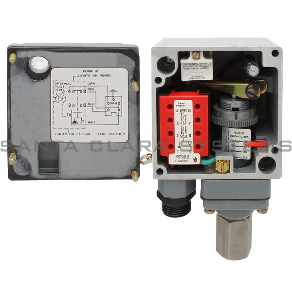Square D 9012-GCW2G21H11Z18 Pressure Switch Product Image