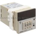 Omron E5C4-R40J Temperature Controller 32 to 999 F 110/120 V Product Image